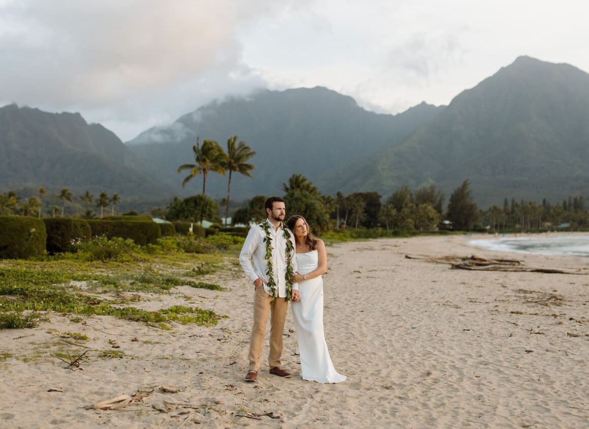 Kauai beach elopement photography by Julia Kathleen